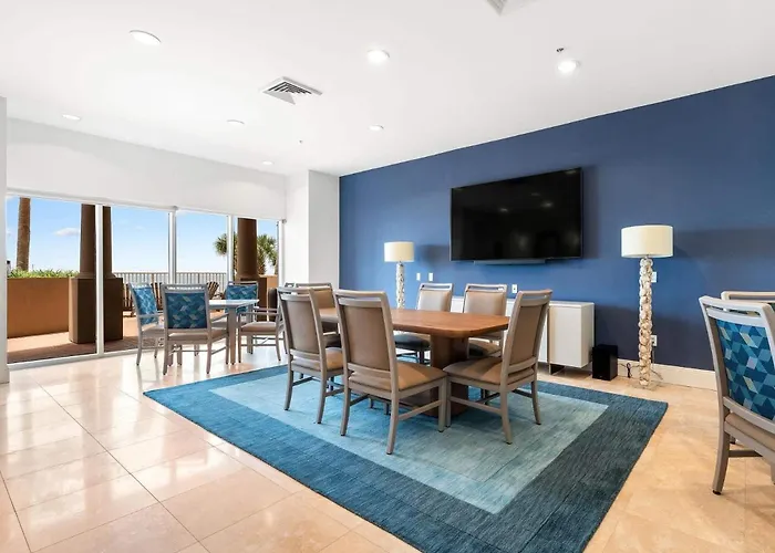 Holiday home Indigo West Unit 1102w *