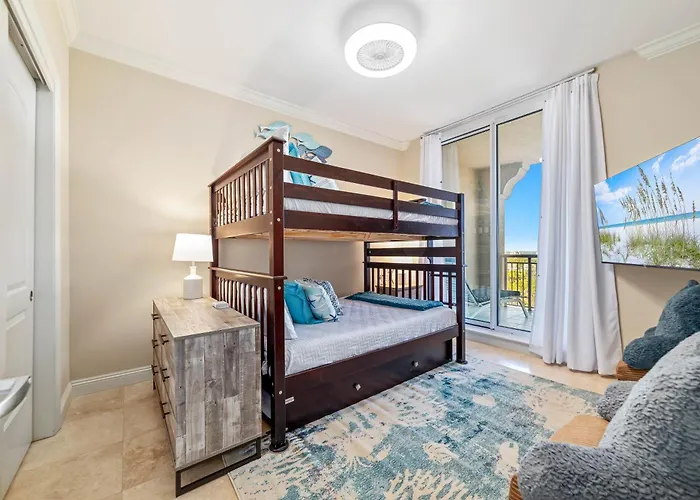 Holiday home Indigo West Unit 1102w *